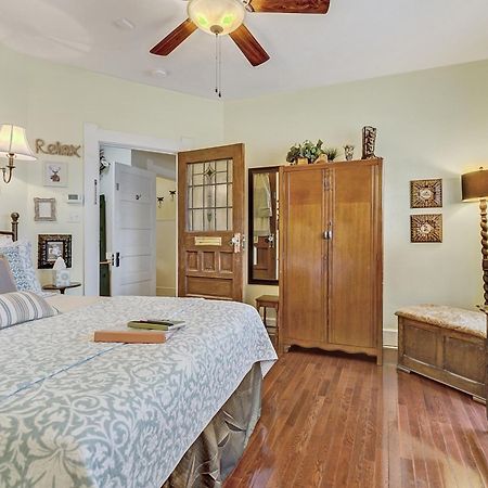 Granbury Gardens Bed And Breakfast 客房 照片