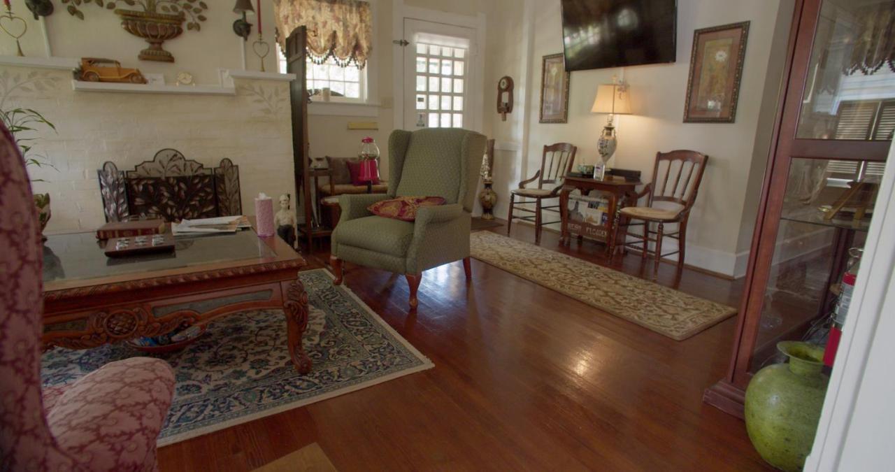 Granbury Gardens Bed And Breakfast 外观 照片