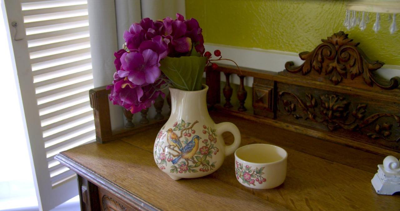 Granbury Gardens Bed And Breakfast 外观 照片