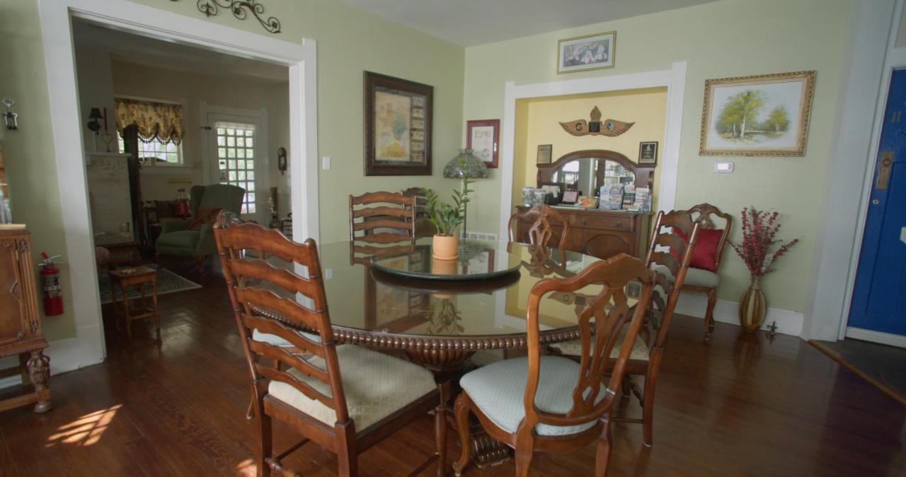 Granbury Gardens Bed And Breakfast 外观 照片